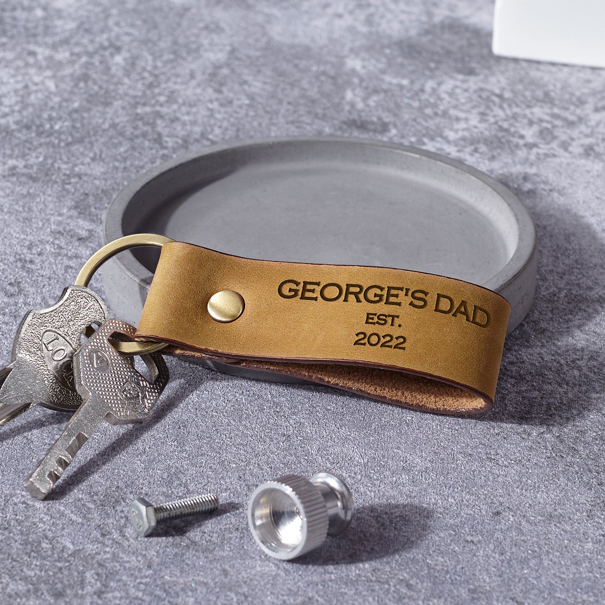 Personalized Dad EST Leather Keychain, New Dad Birthday Gift from Wife